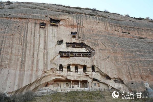 鼎红金投 马蹄寺：镌刻在悬崖绝壁上的艺术瑰宝